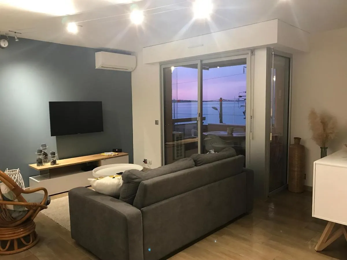Magnifique Appartement Pied Dans L'Eau Cannes 0*,